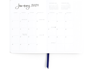 2024 12-Month Calendar Yarrow Planner