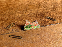 Sedona (Snoopy Rock) Pin