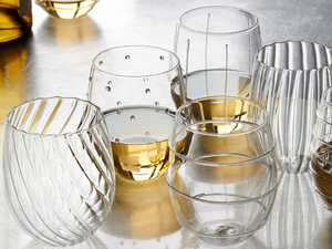 https://noteworthystore.com/cdn/shop/products/Livenza-Stemless-Wine-Glass2_300x300.png?v=1648510159